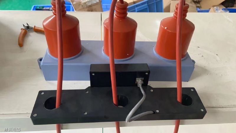 TBP-B12.7/131-J一種帶計數器的過電壓保護器